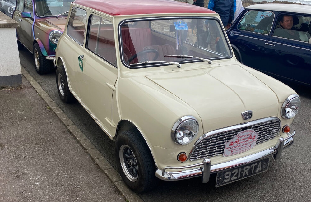 Johns 1963 vintage mini