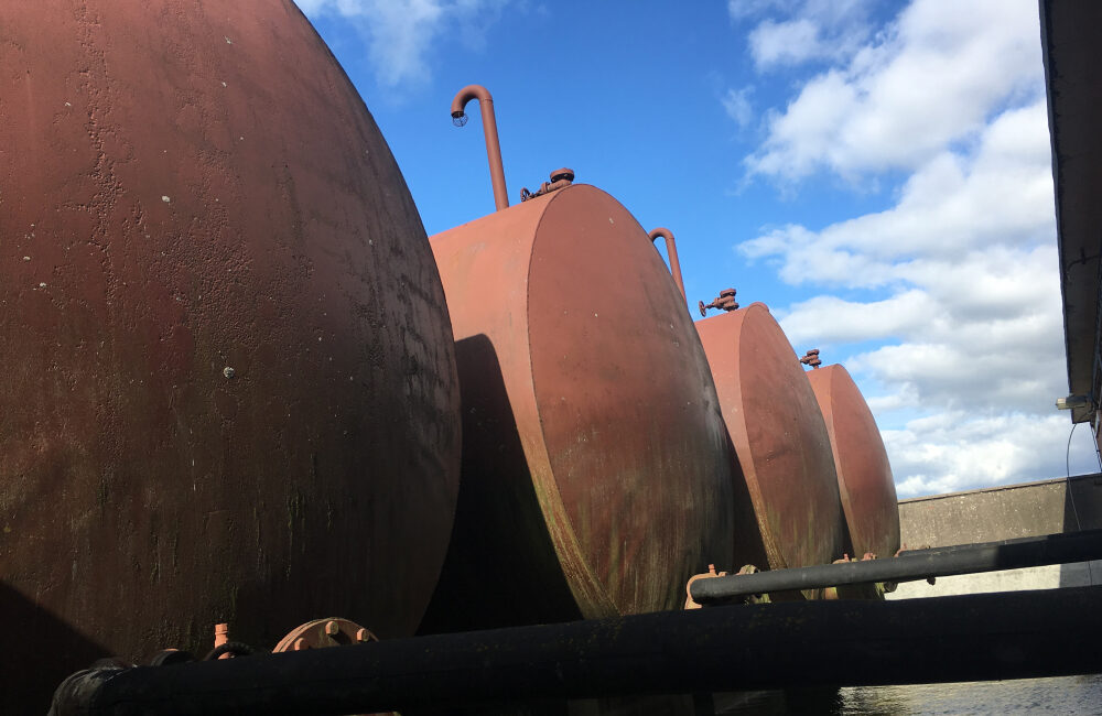 Storage tanks